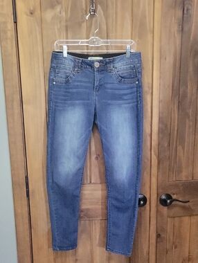 Democracy Women's Skinny Jeans in Medium Blue Wash
